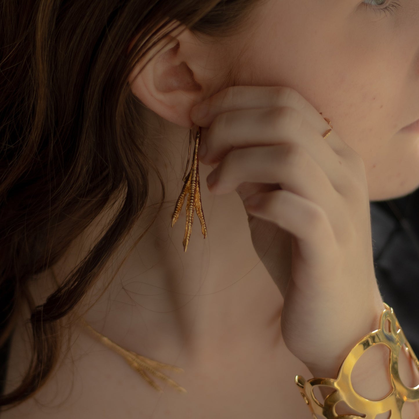 Circles Cuff Bracelet in 18 karat gold plating