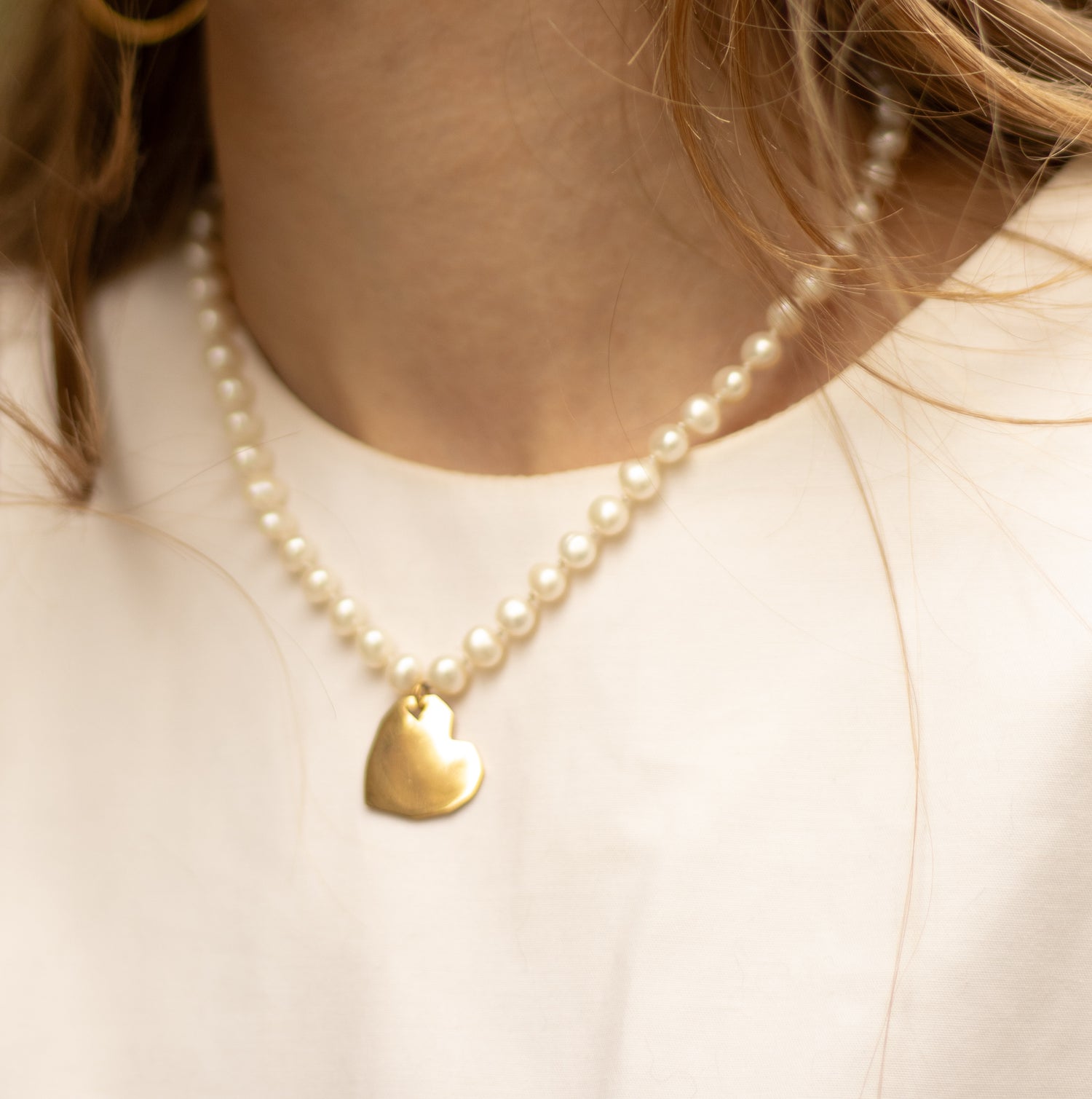 Love in Pearls Necklace with 24-karat-gold-plated heart pendant