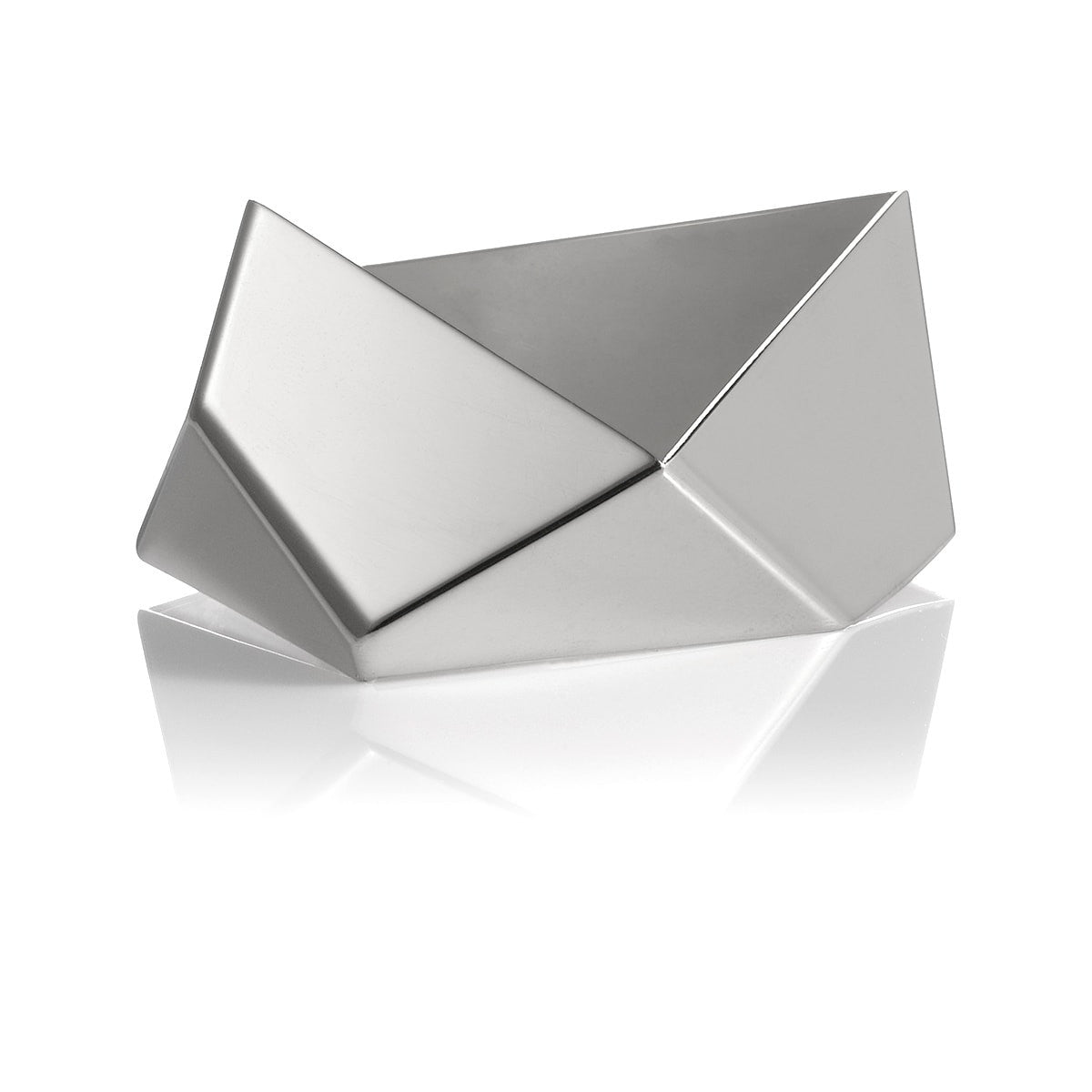 Striking, chunky statement bangle bracelet from iconic Facet collection.  Material: 925 silver.
