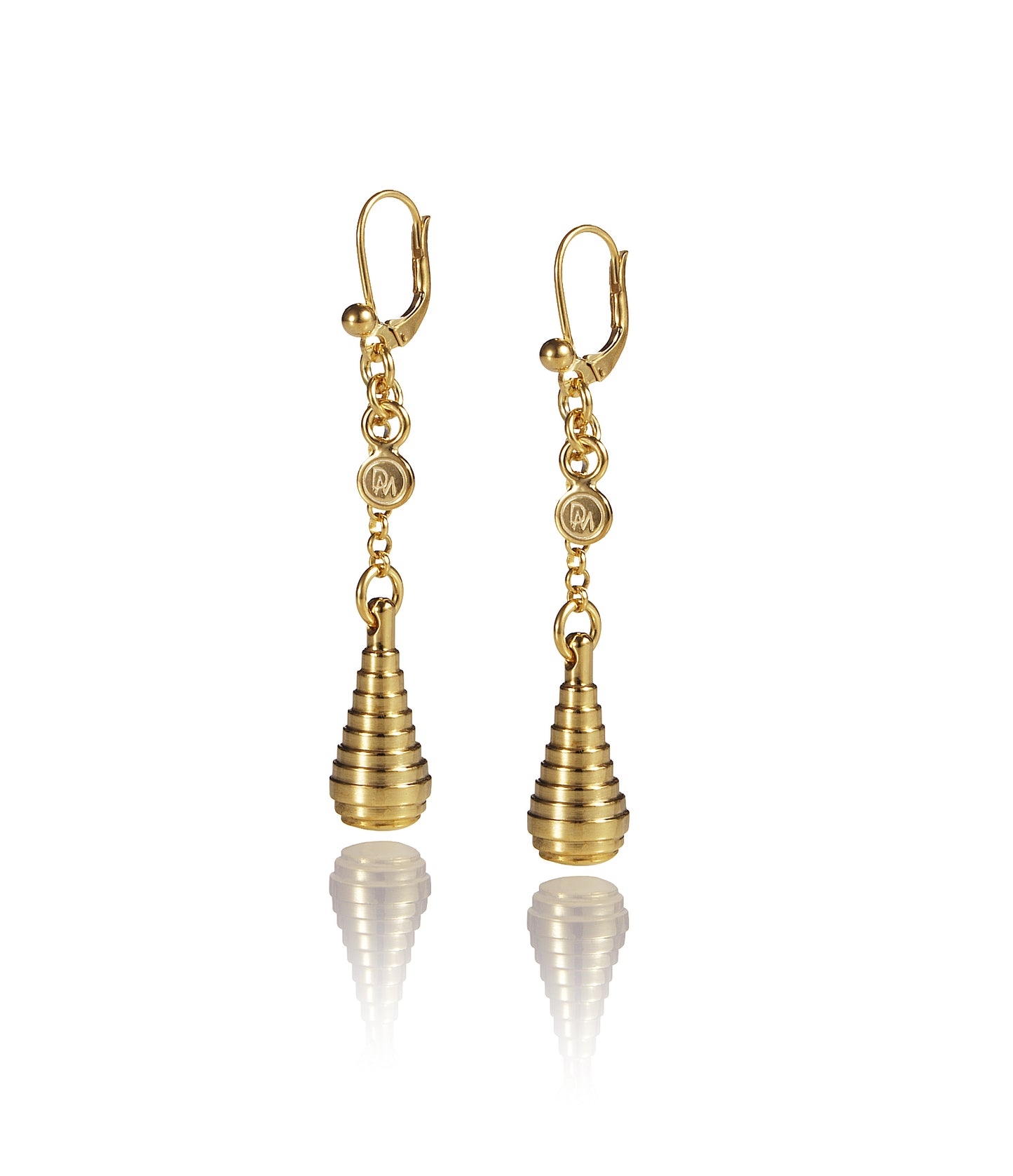 Popular and chic long earrings from Drop collection.  Material: 18 karat gold-plated silver.